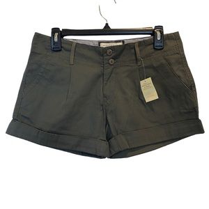 Abercrombie and Fitch Dark Green Khaki Chino Vacation Casual Shorts M NWT